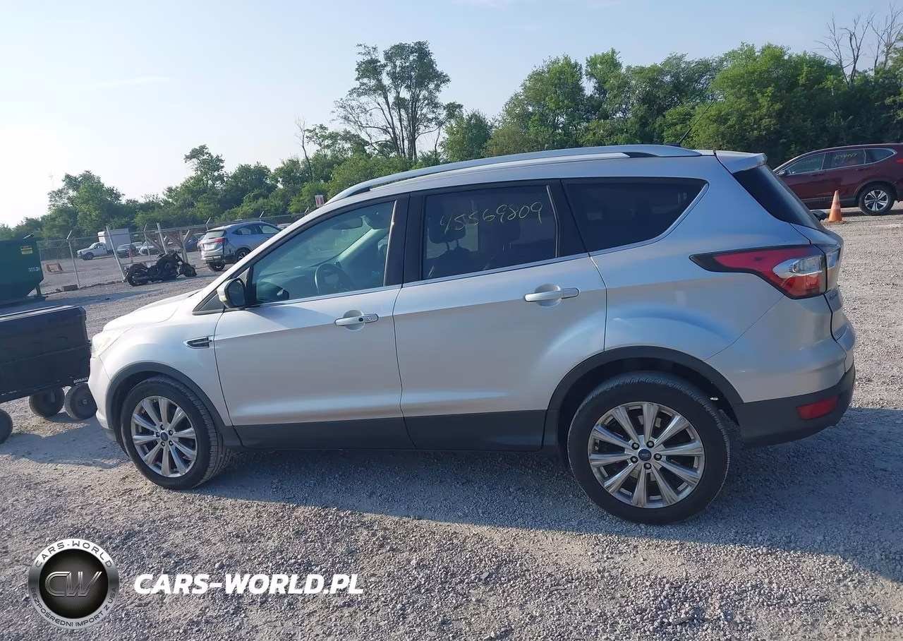 2017 Ford Escape Titanium VIN:1FMCU0JD9HUA33131 - 14