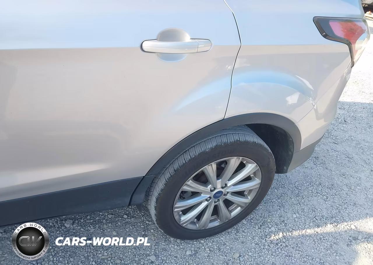 2017 Ford Escape Titanium VIN:1FMCU0JD9HUA33131 - 6