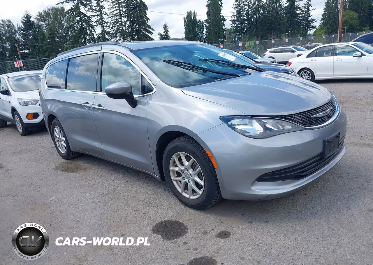 2020 Chrysler Voyager Lxi