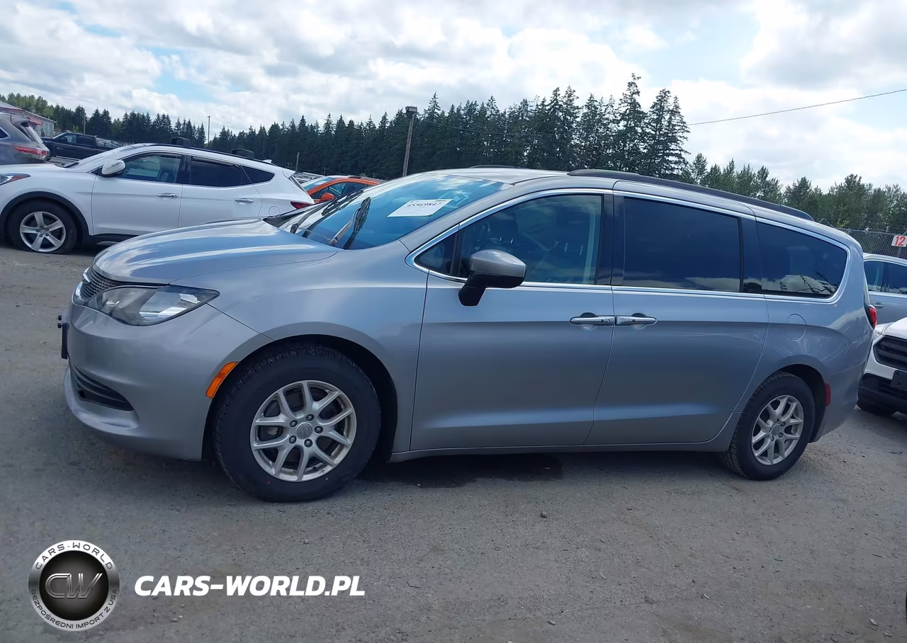 2020 Chrysler Voyager Lxi VIN:2C4RC1DG4LR265879 - 14