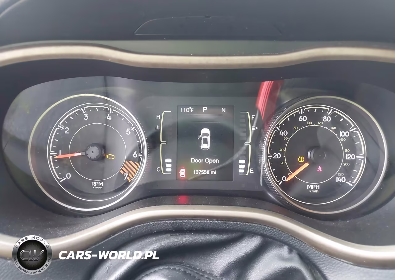 2015 Jeep Cherokee Sport VIN:1C4PJLAB5FW684000 - 7