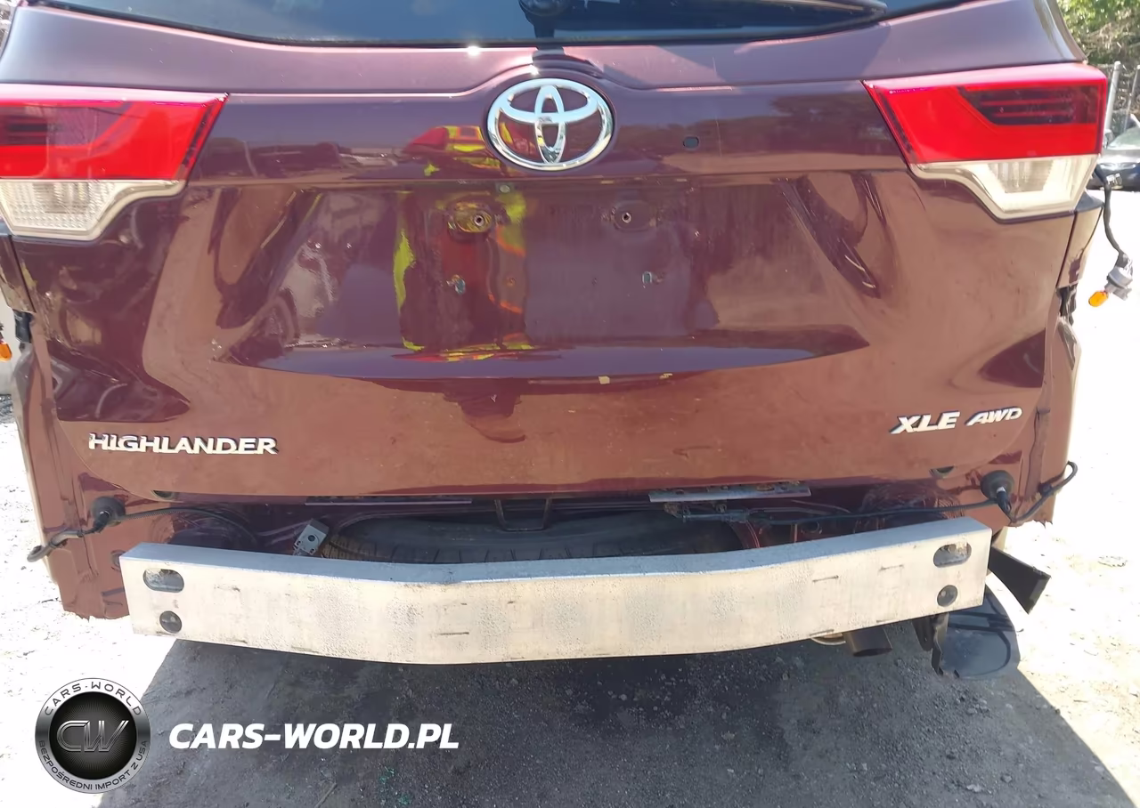 2018 Toyota Highlander Xle VIN:5TDJZRFH3JS809065 - 19