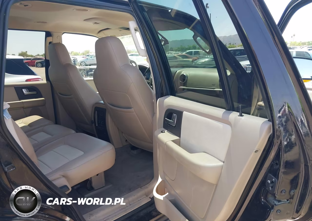 2004 Ford Expedition Eddie Bauer VIN:1FMPU18L84LA63421 - 8