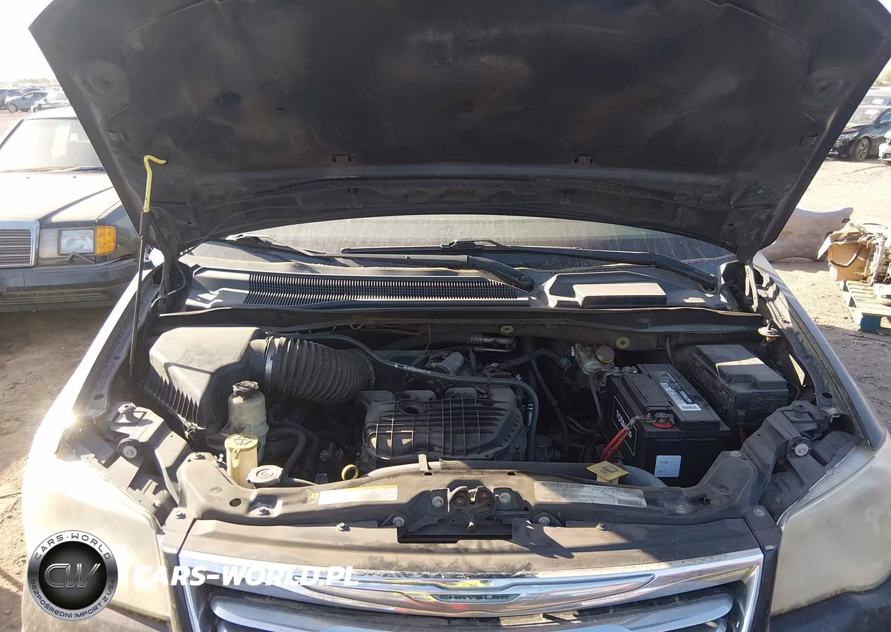 2011 Chrysler Town & Country Limited VIN:2A4RR6DG8BR610500 - 10