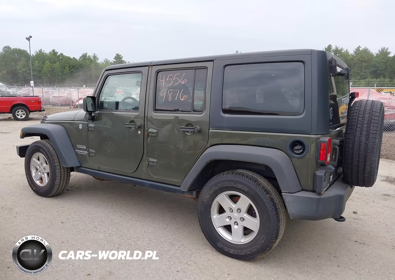 2015 Jeep Wrangler Unlimited Sport VIN:1C4BJWDG2FL768103 - 14