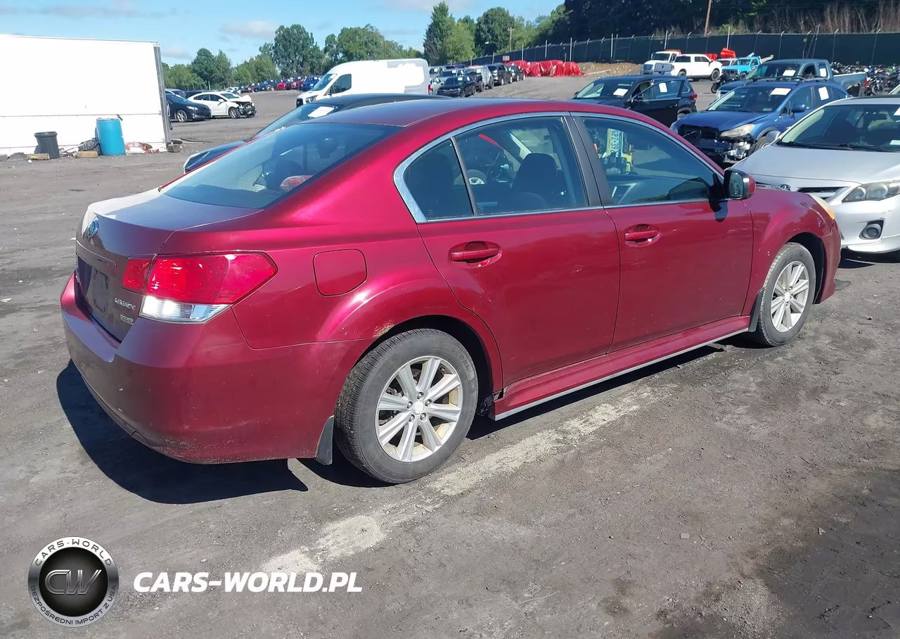 2010 Subaru Legacy 2.5I Premium VIN:4S3BMBC61A3218814 - 4