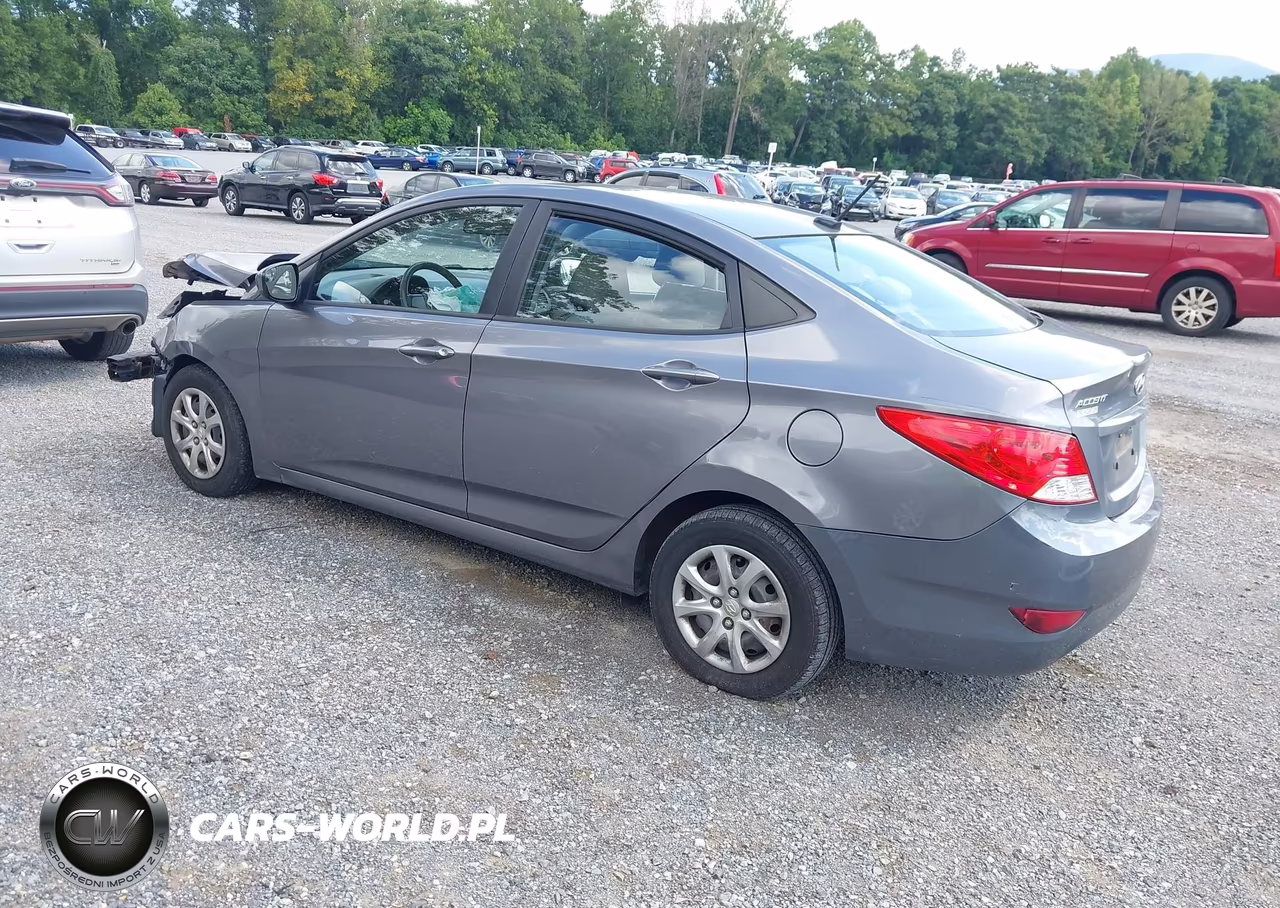2014 Hyundai Accent Gls VIN:KMHCT4AE3EU639880 - 3