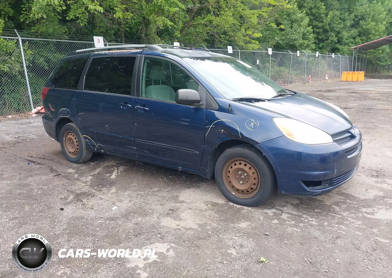 2005 Toyota Sienna Le – zdjęcie 1 z 17