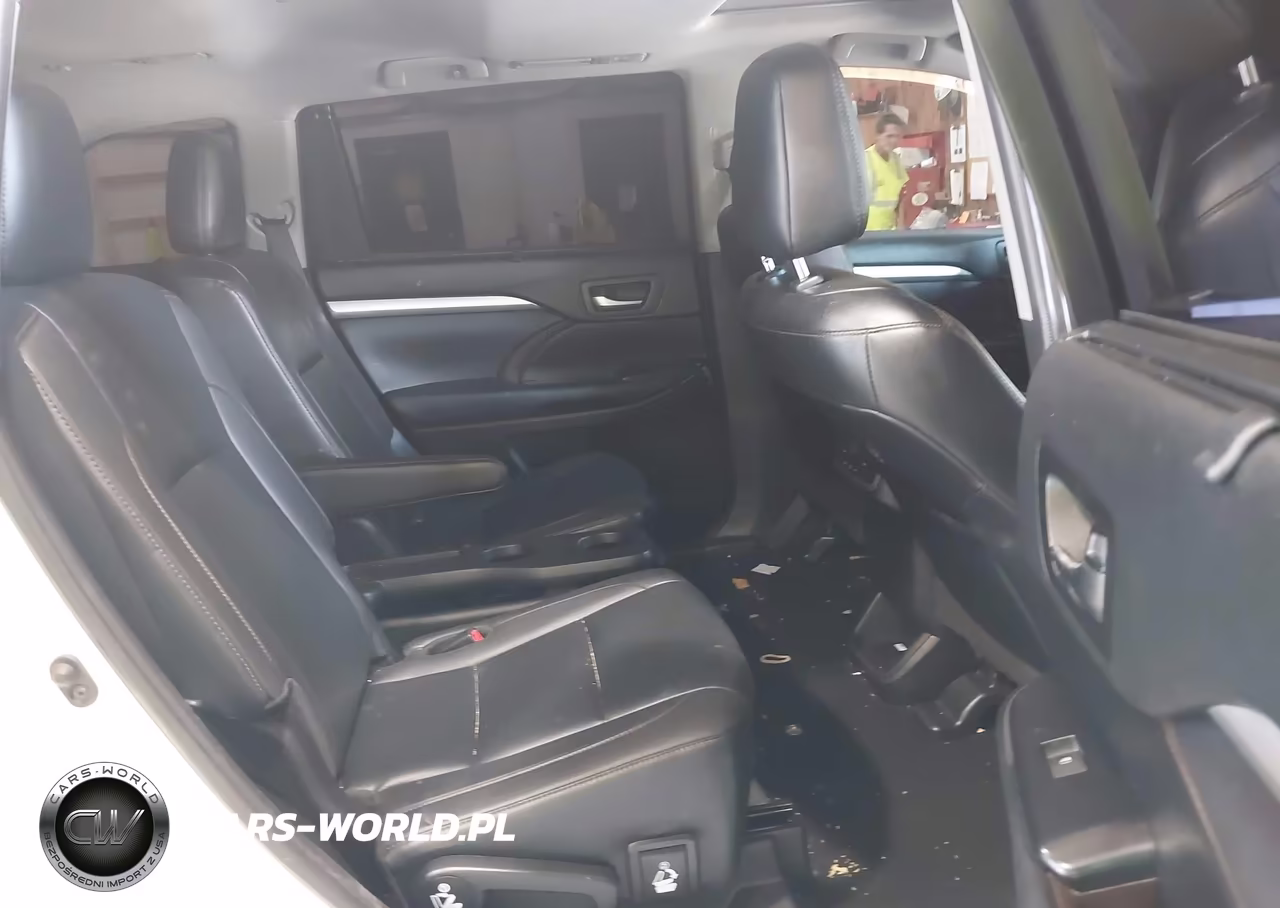 2019 Toyota Highlander Xle VIN:5TDJZRFH1KS937306 - 8