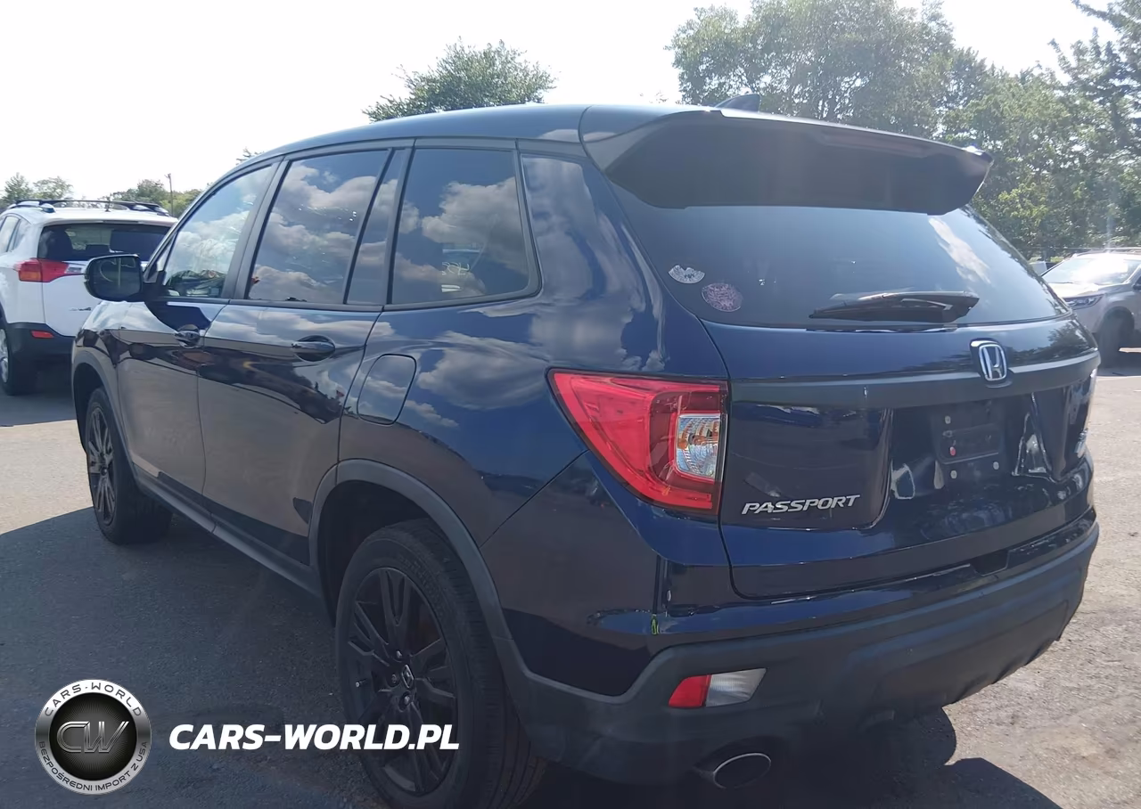 2019 Honda Passport Sport VIN:5FNYF8H25KB005950 - 3