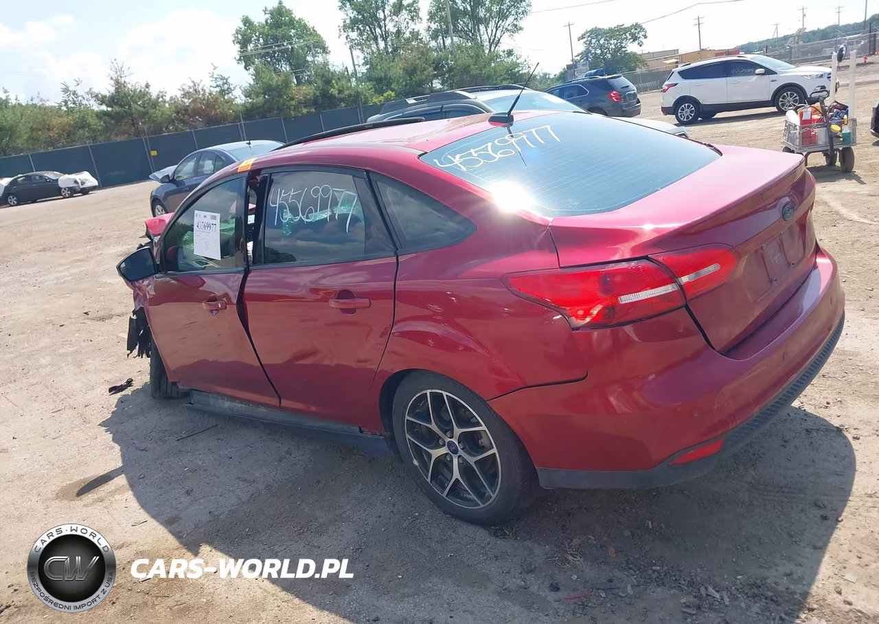 2017 Ford Focus Sel VIN:1FADP3H22HL341016 - 3