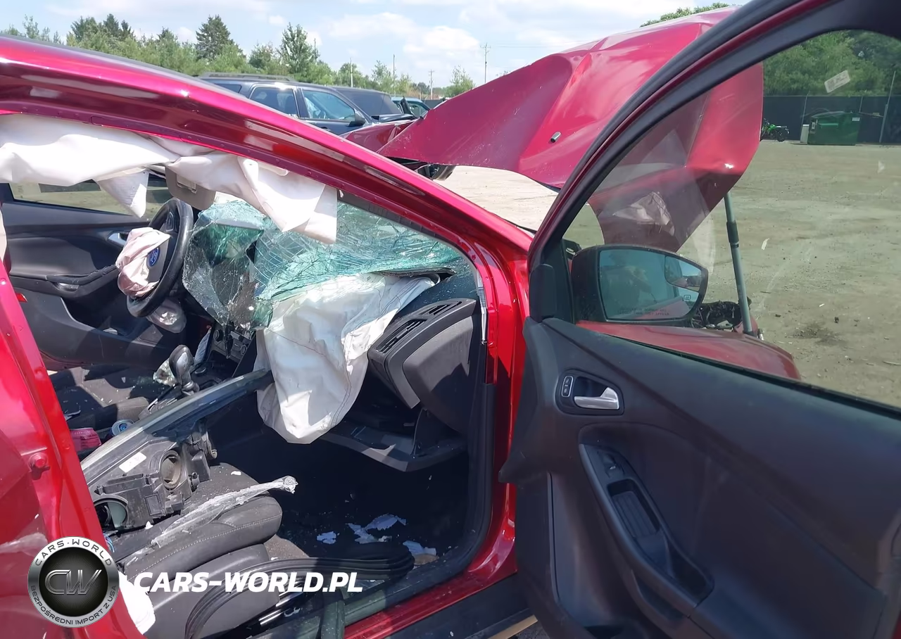 2017 Ford Focus Sel VIN:1FADP3H22HL341016 - 5