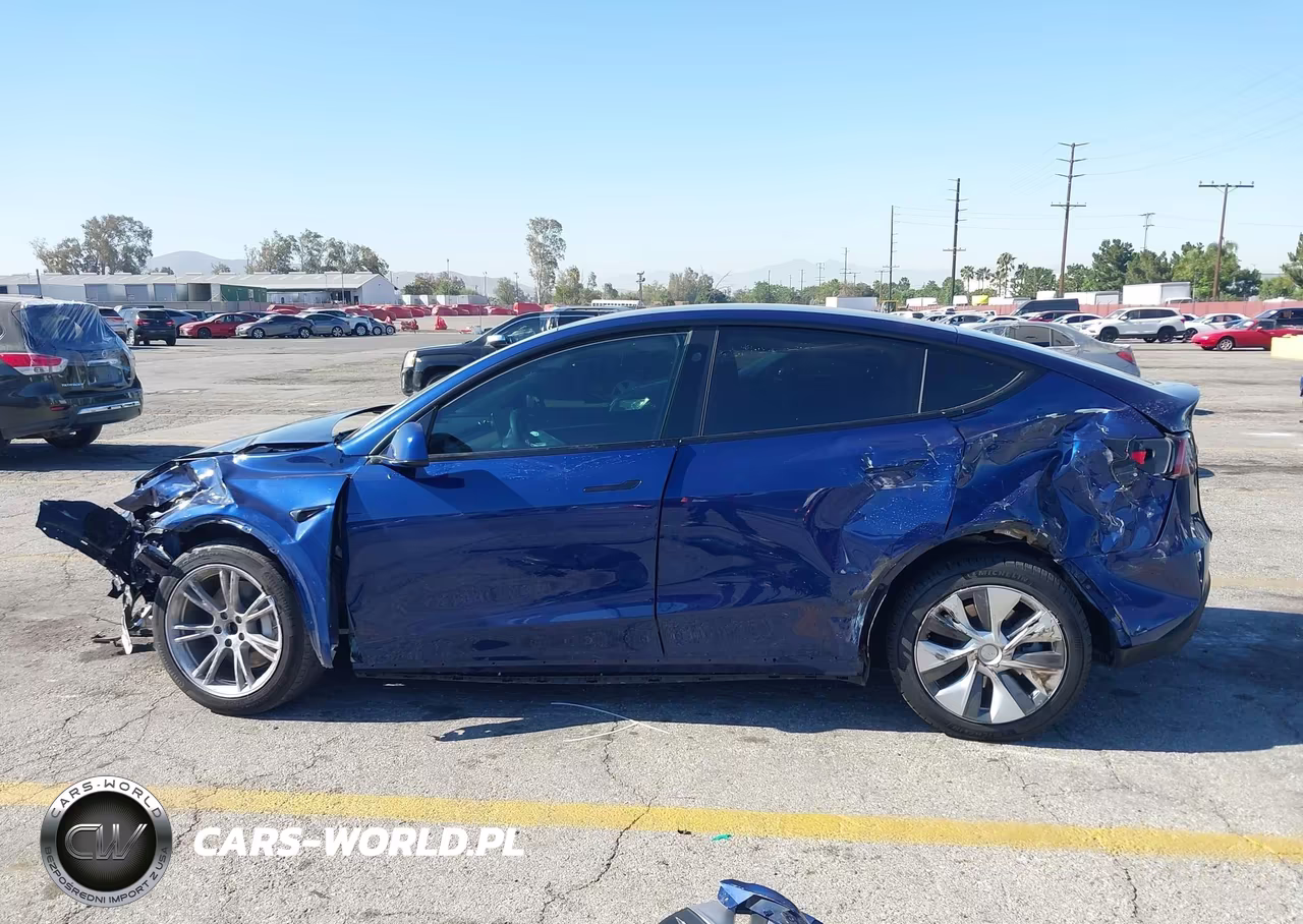 2024 Tesla Model Y Long Range Dual Motor All-Wheel Drive VIN:7SAYGDEE7RF007703 - 15