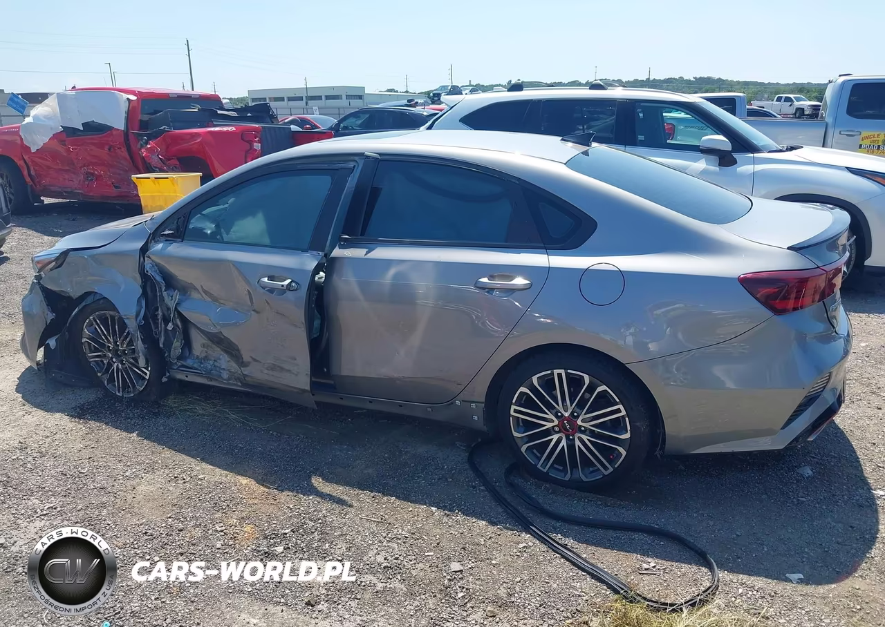 2022 Kia Forte Gt VIN:3KPF44AC5NE477343 - 15