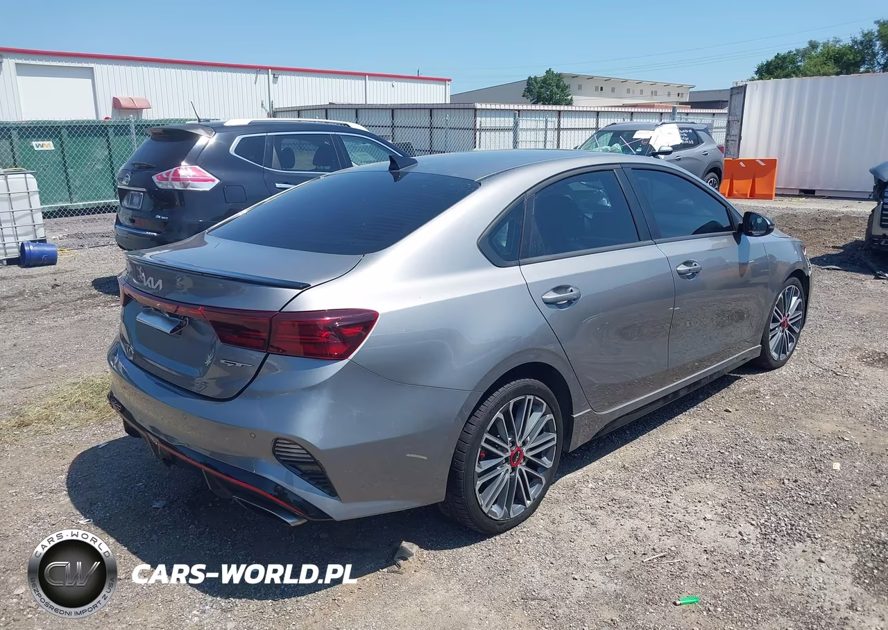 2022 Kia Forte Gt VIN:3KPF44AC5NE477343 - 4