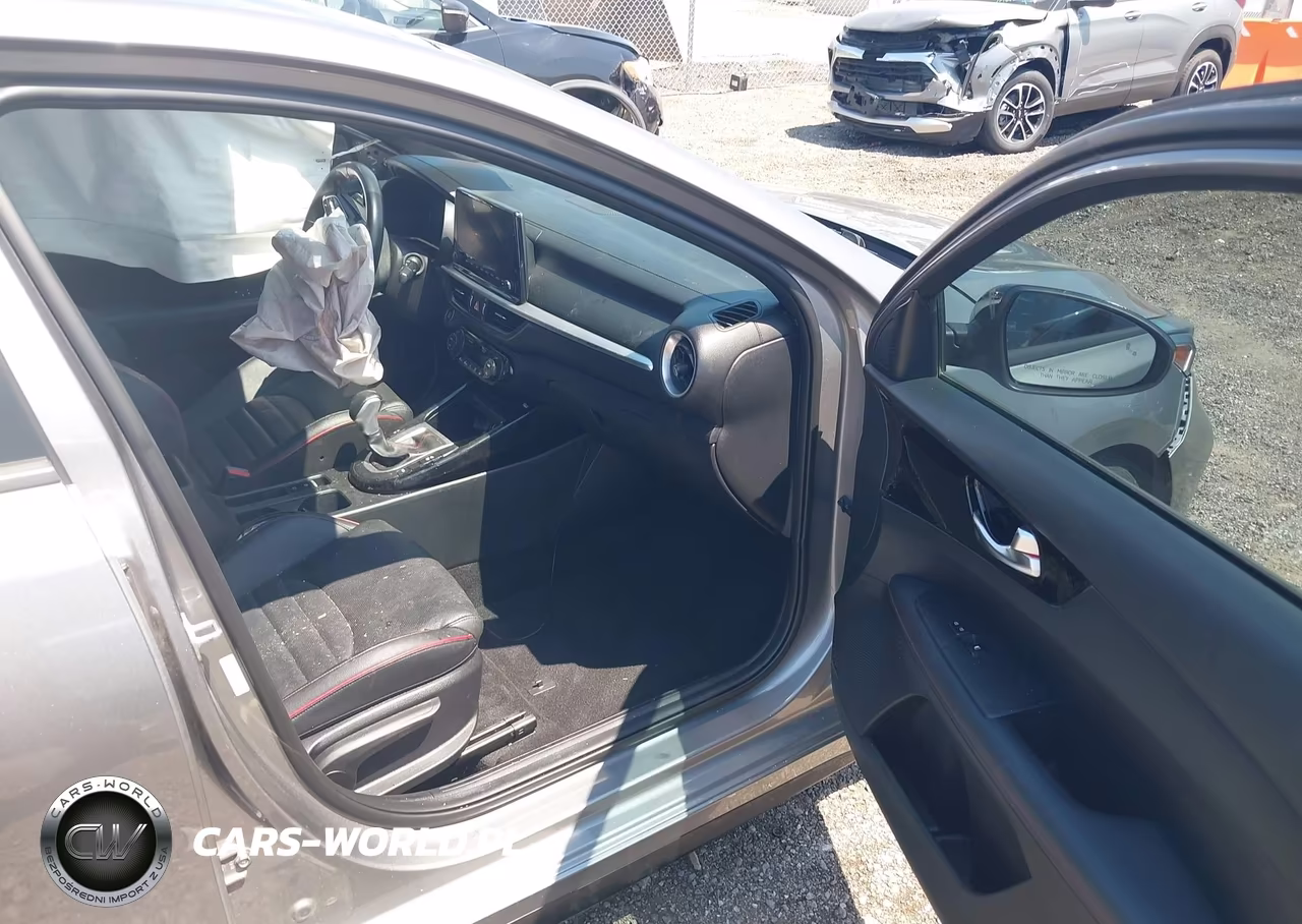 2022 Kia Forte Gt VIN:3KPF44AC5NE477343 - 5