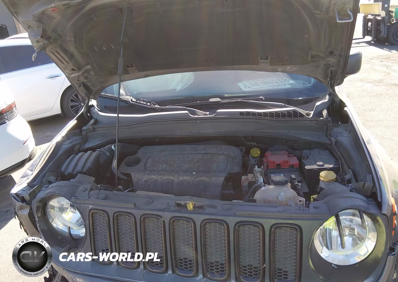 2018 Jeep Renegade Upland Edition 4X4 VIN:ZACCJBAB1JPH82231 - 10