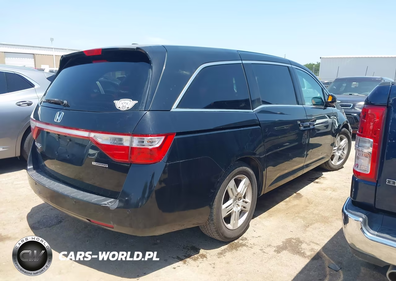2012 Honda Odyssey Touring-Touring Elite VIN:5FNRL5H92CB010212 - 4