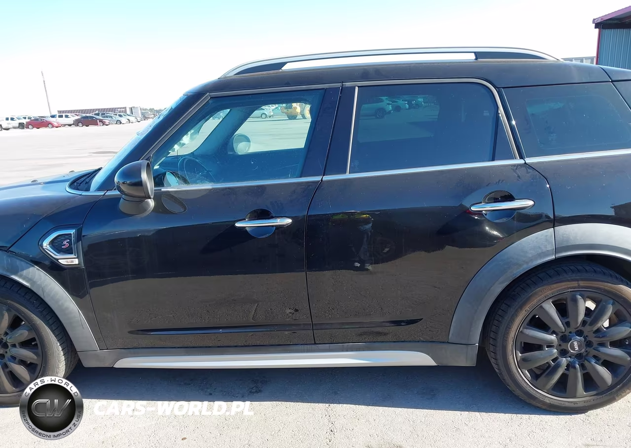 2019 Mini Countryman Cooper S VIN:WMZYT5C51K3E63204 - 14