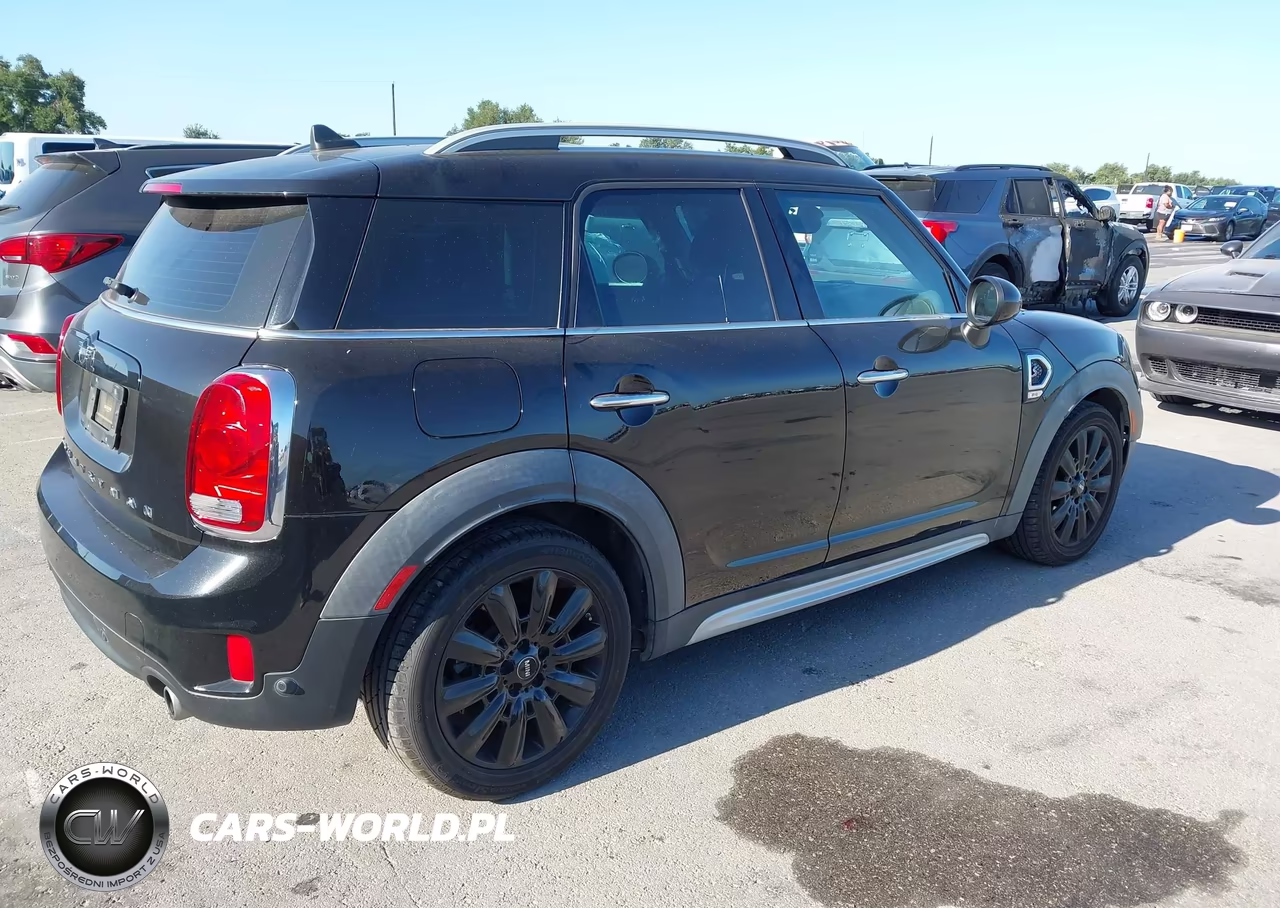 2019 Mini Countryman Cooper S VIN:WMZYT5C51K3E63204 - 4