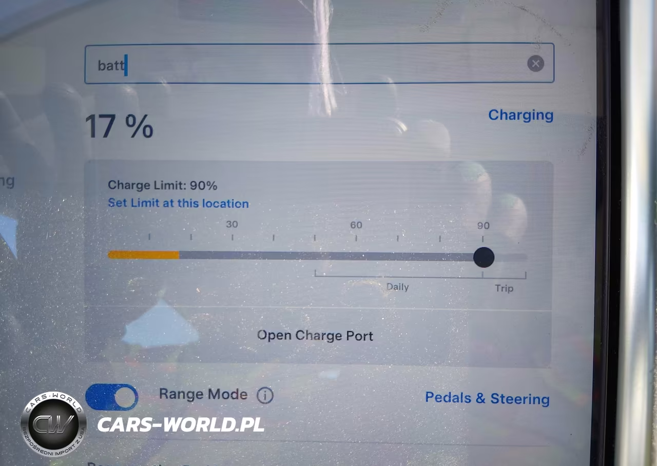 2015 Tesla Model S 85D-P85D VIN:5YJSA1H47FF083990 - 17