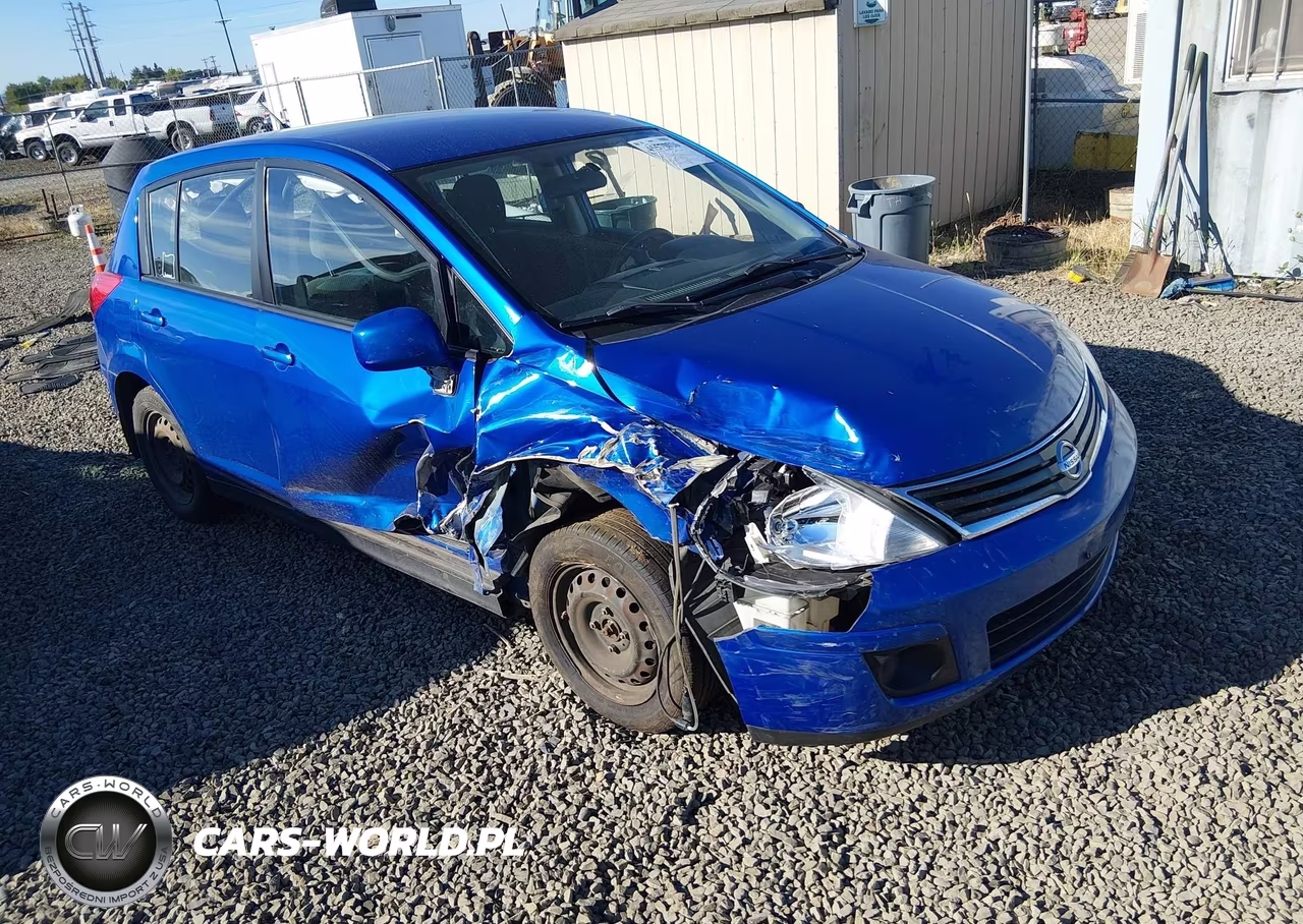 2012 Nissan Versa 1.8 S – zdjęcie 1 z 17