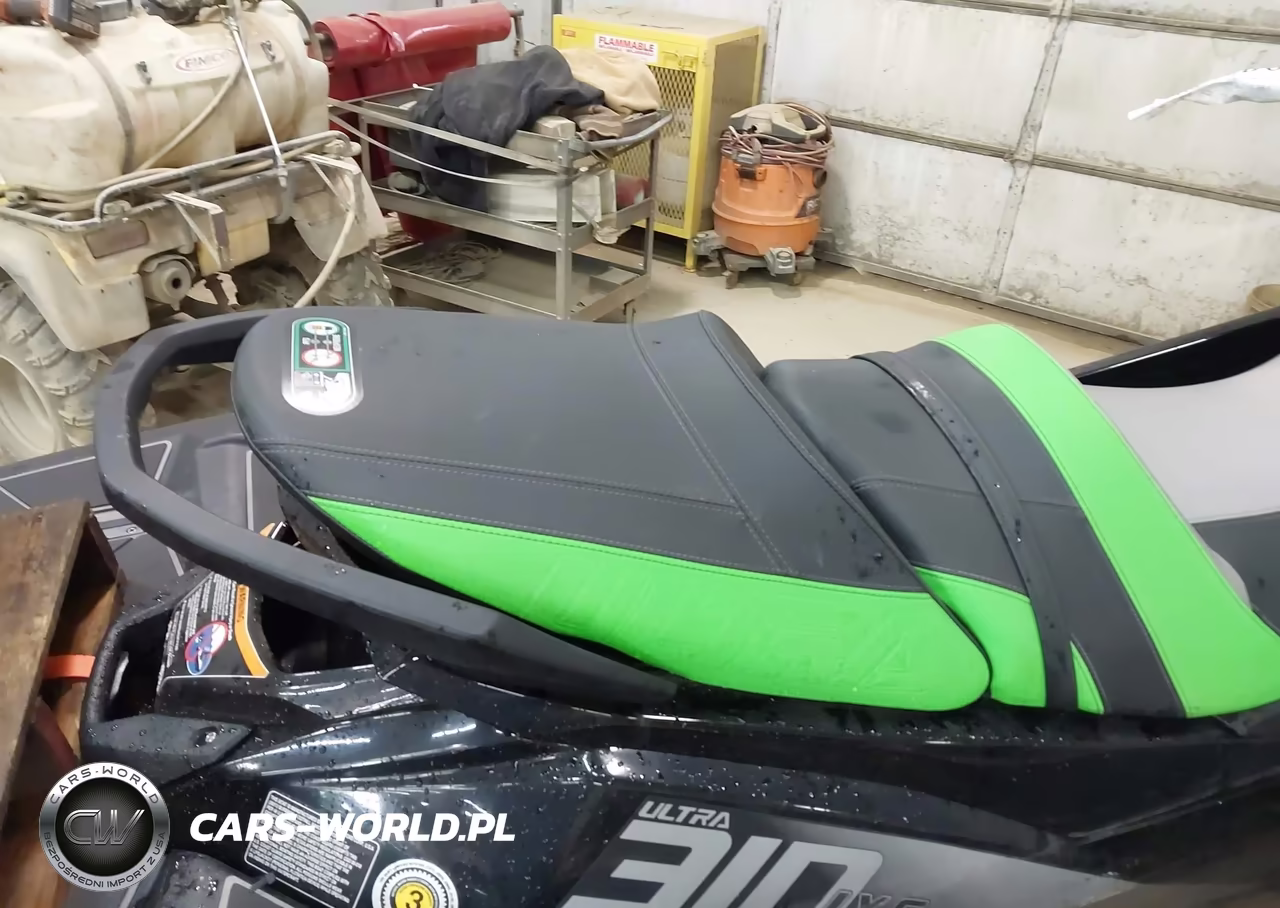 2023 Kawasaki Jet Ski Ultra 150 VIN:LOT-1-45570036 - 8