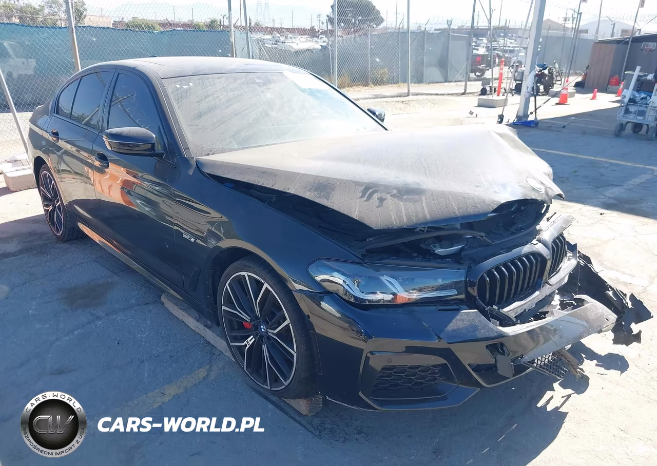 2022 BMW 530E