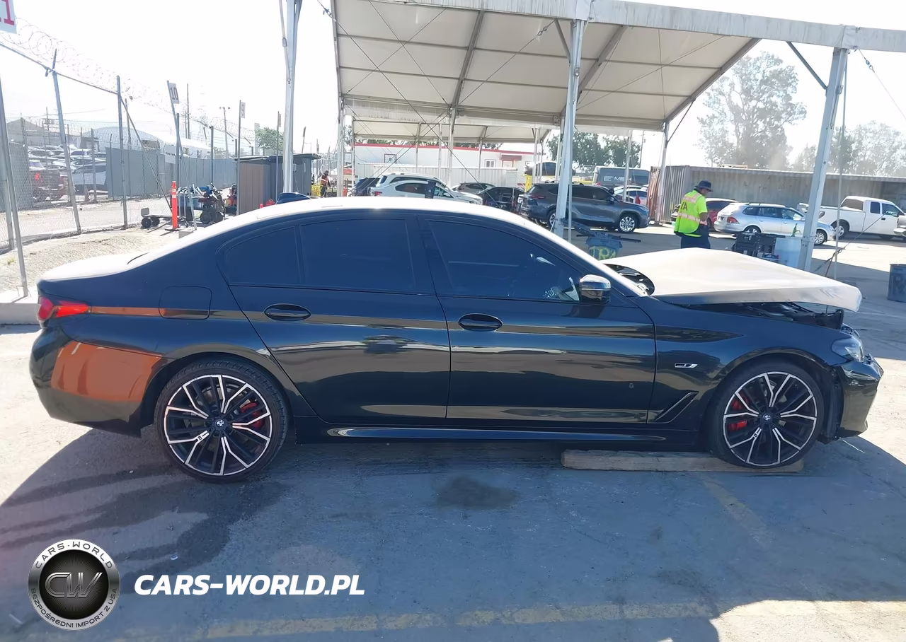 2022 BMW 530E VIN:WBA13AG06NCH76498 - 13