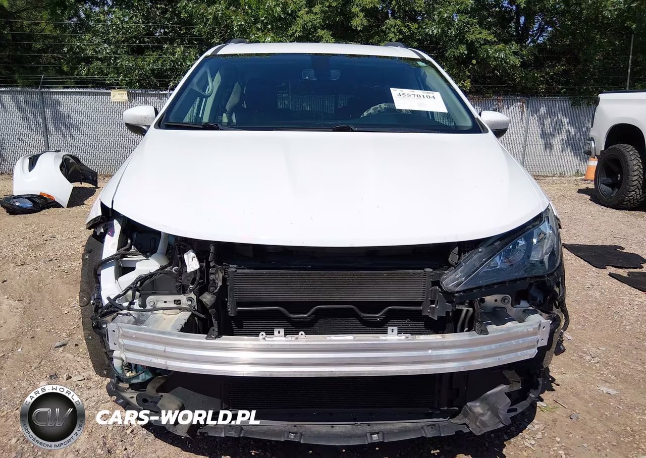 2020 Chrysler Voyager Lxi VIN:2C4RC1DG2LR261281 - 13