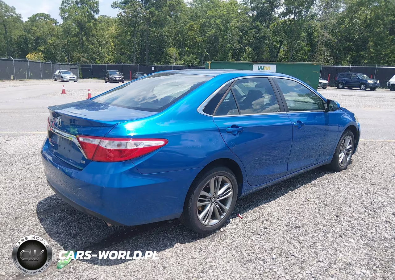 2017 Toyota Camry Se VIN:4T1BF1FK1HU732353 - 4