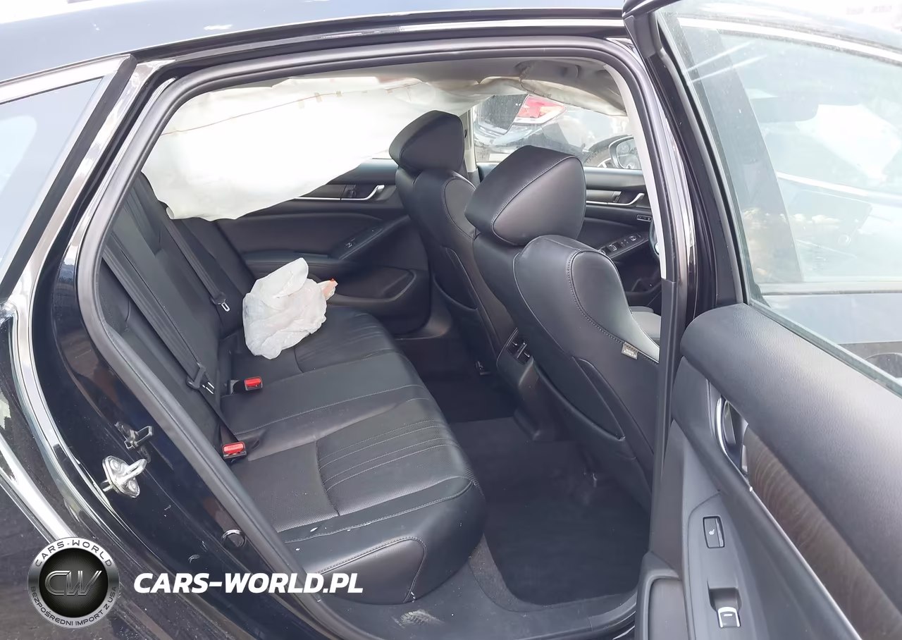2018 Honda Accord Touring VIN:1HGCV1F96JA149052 - 8
