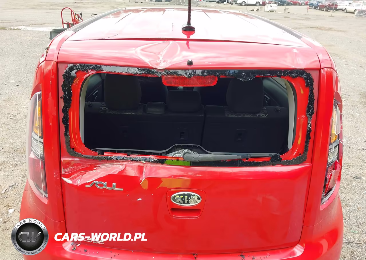 2011 Kia Soul + VIN:KNDJT2A21B7331994 - 6