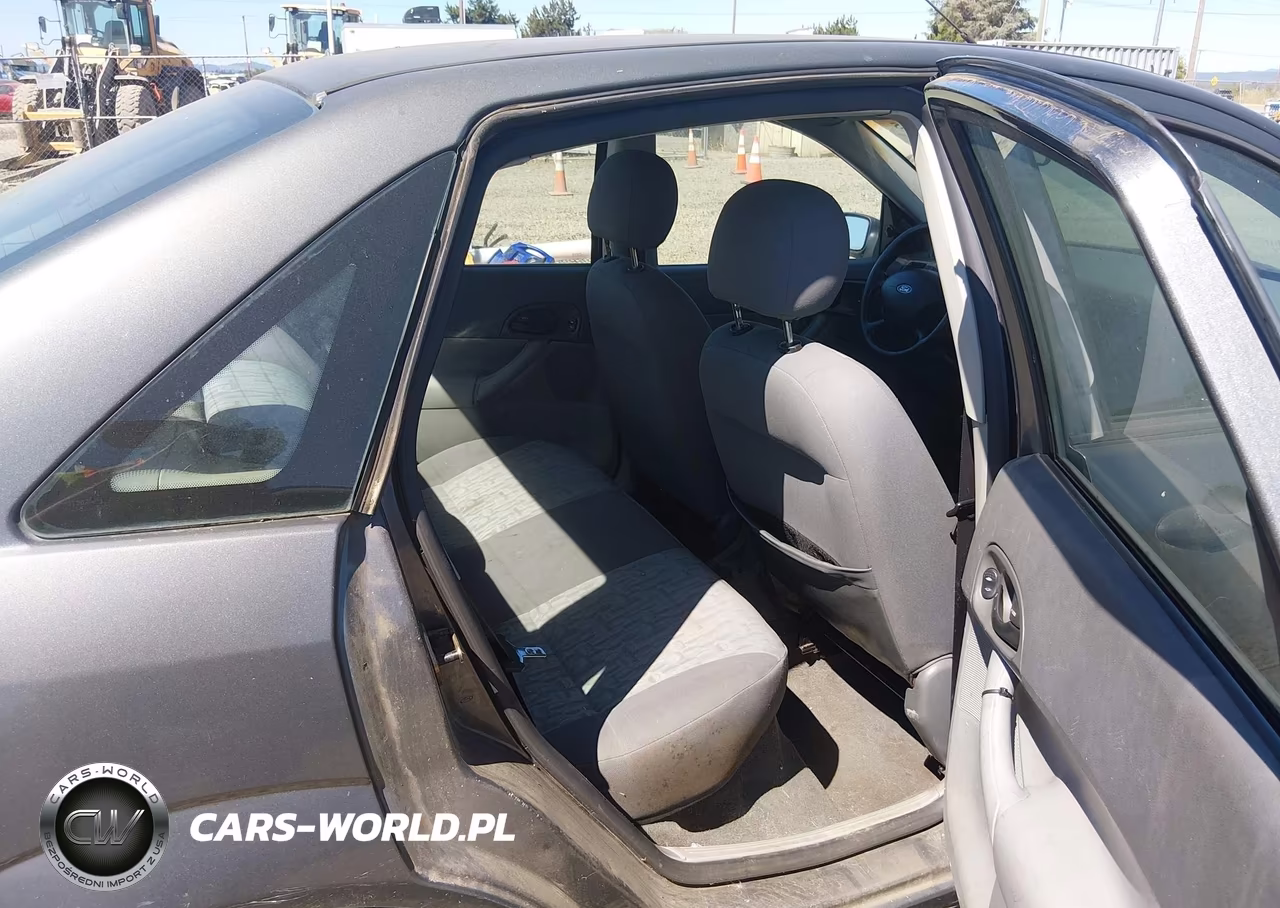 2005 Ford Focus Zx4 VIN:1FAFP34N75W234840 - 8