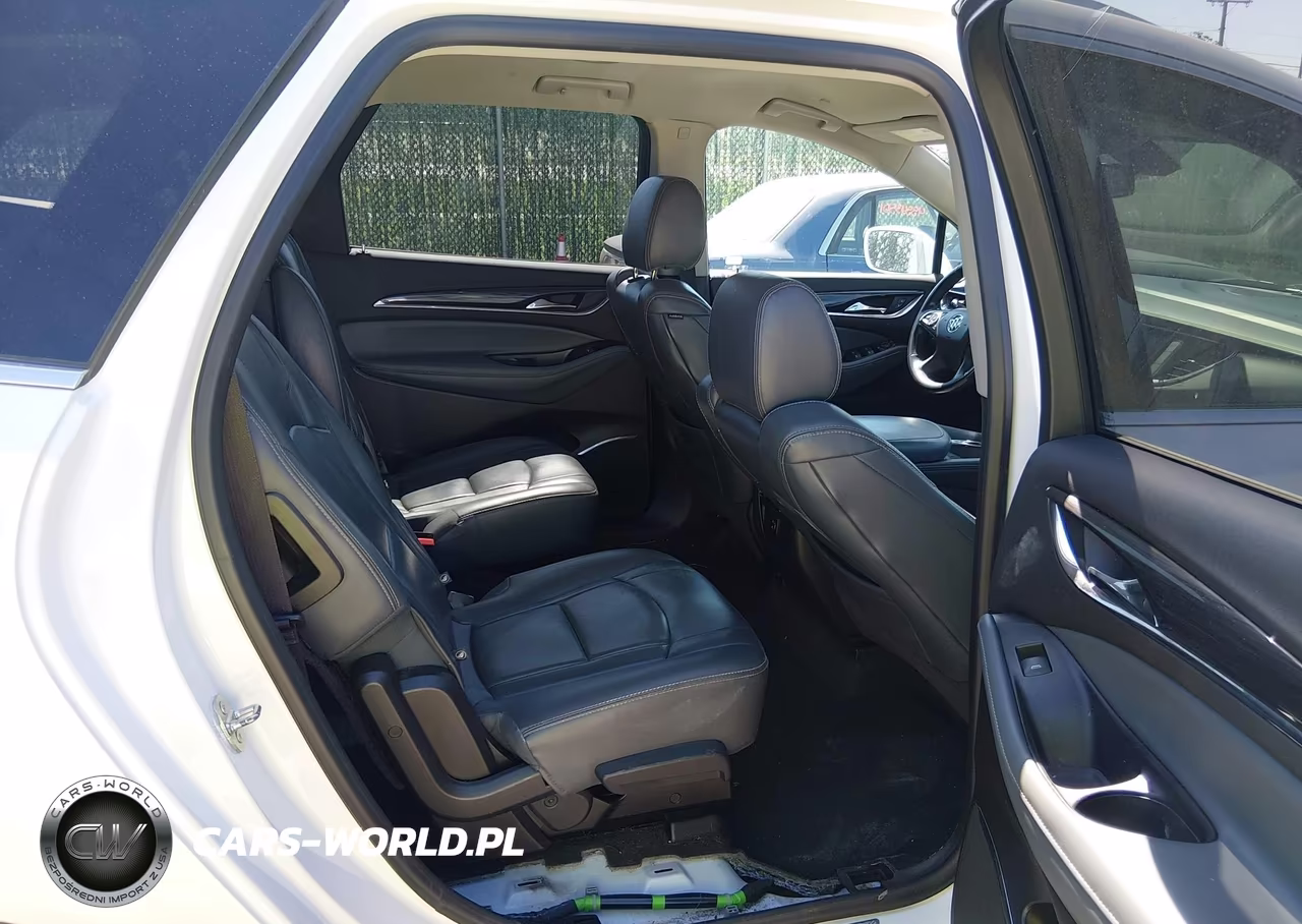2018 Buick Enclave Essence VIN:5GAERBKW5JJ203665 - 8