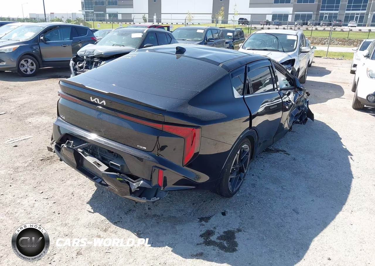 2025 Kia K4 Gt-Line VIN:3KPFW4DE8SE205694 - 4