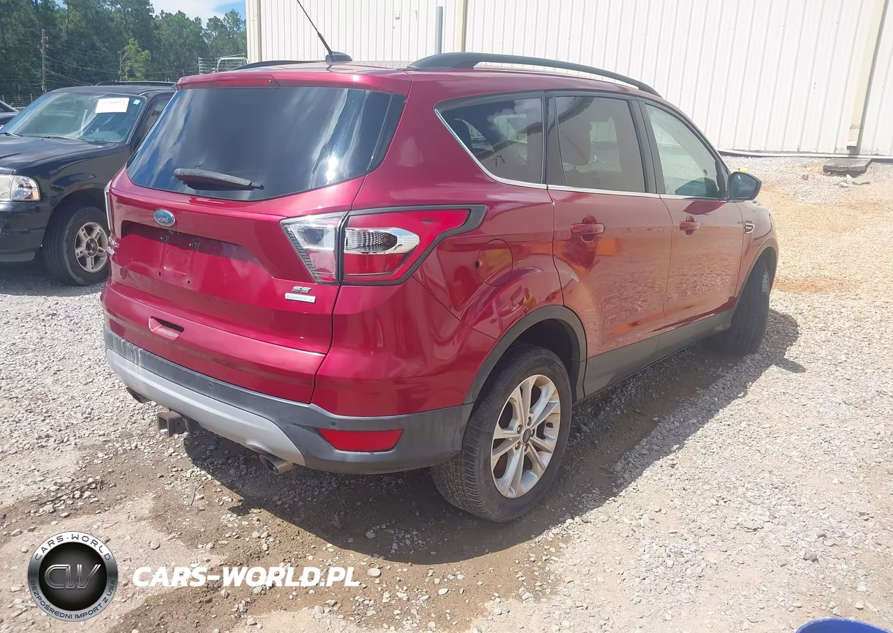 2017 Ford Escape Se VIN:1FMCU0G94HUB36279 - 4
