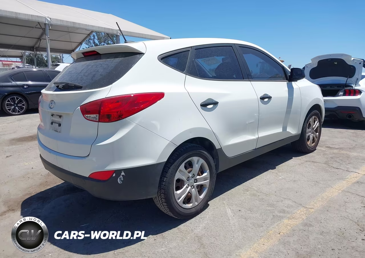 2010 Hyundai Tucson Gls VIN:KM8JT3AC3AU086867 - 4