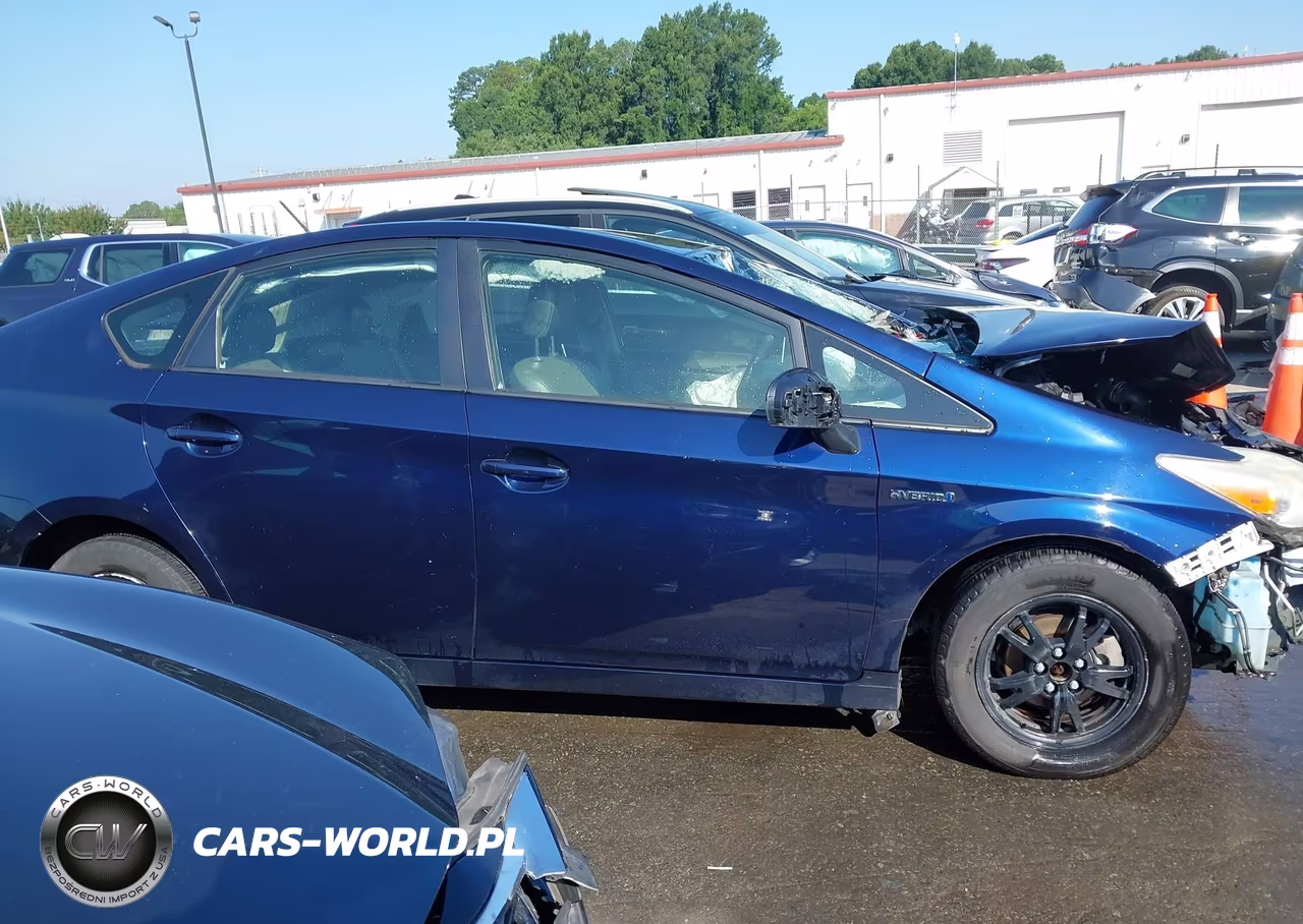 2013 Toyota Prius Four VIN:JTDKN3DU1D0351479 - 13