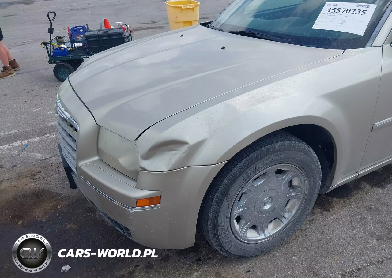 2006 Chrysler 300 Touring VIN:2C3KA53G66H464852 - 6