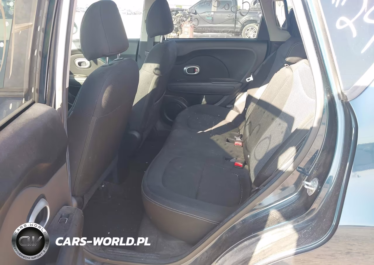 2017 Kia Soul + VIN:KNDJP3A56H7427875 - 8