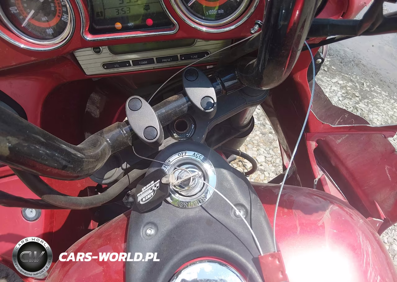 2011 Kawasaki Vn1700 J VIN:JKBVNRJ1XBA000383 - 11