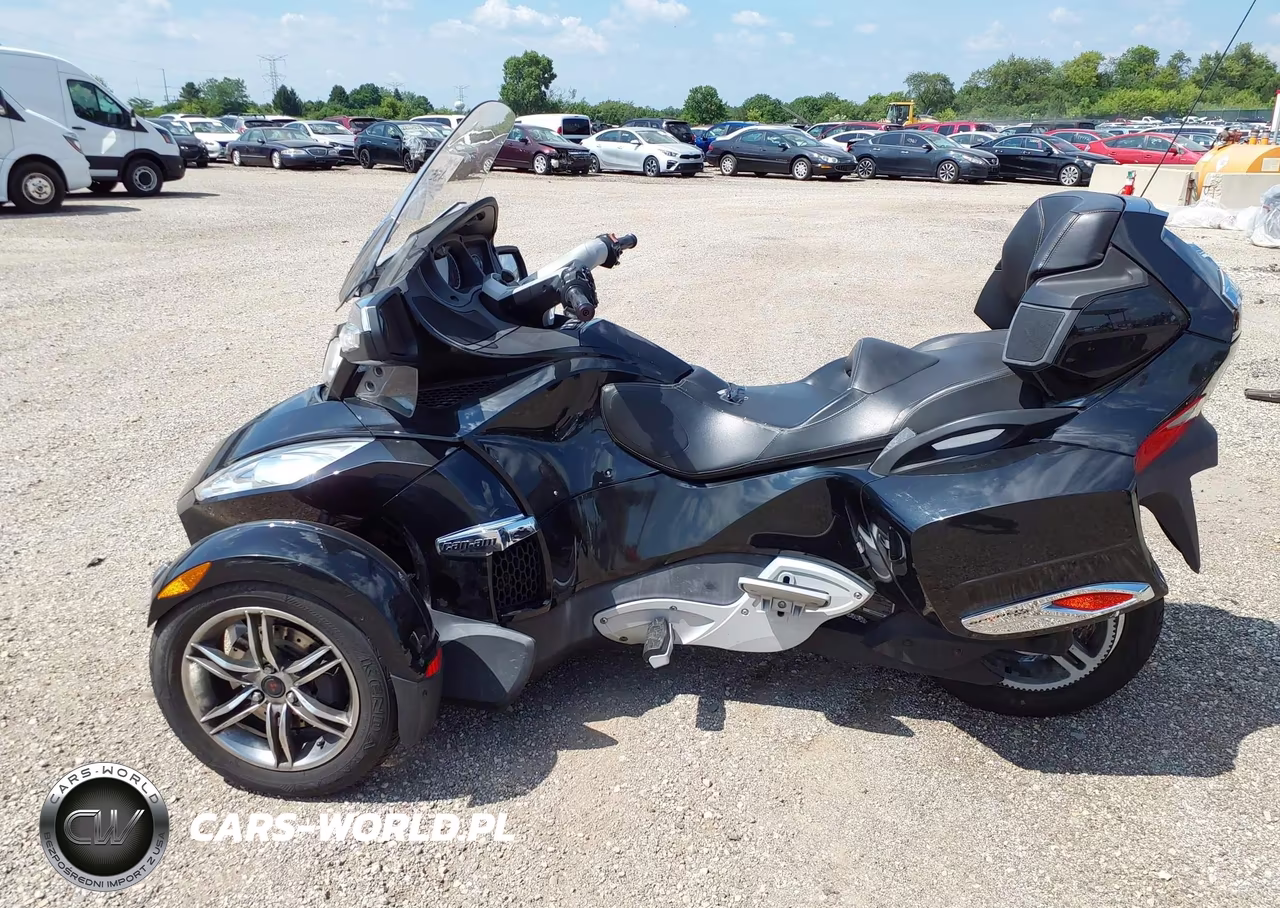 2011 Can-Am Spyder Roadster Rt VIN:2BXJBLC1XBV000012 - 13