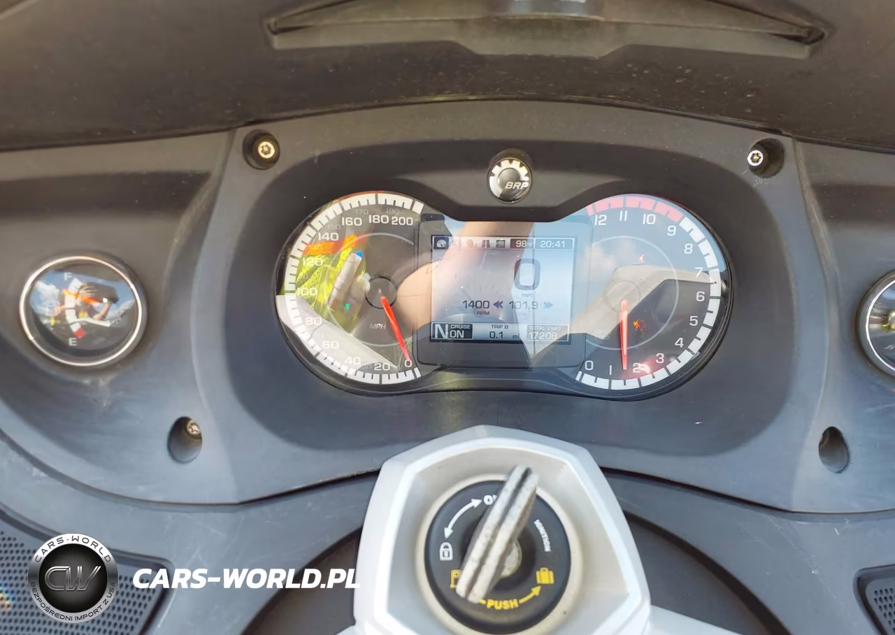 2011 Can-Am Spyder Roadster Rt VIN:2BXJBLC1XBV000012 - 7