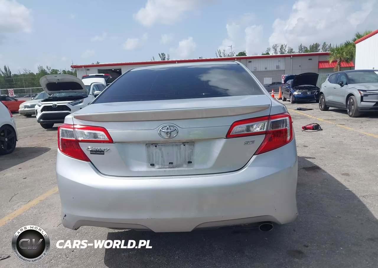 2013 Toyota Camry Se VIN:4T1BF1FK1DU265381 - 16