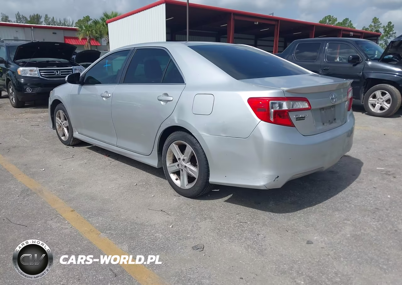 2013 Toyota Camry Se VIN:4T1BF1FK1DU265381 - 3