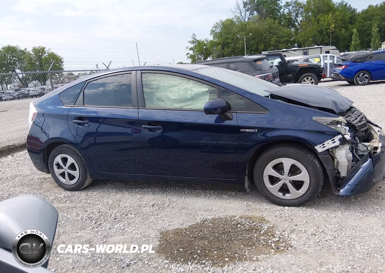 2015 Toyota Prius Three VIN:JTDKN3DUXF1886565 - 12