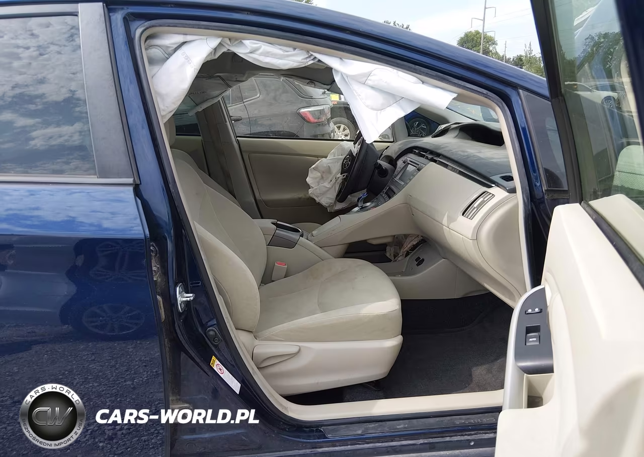 2015 Toyota Prius Three VIN:JTDKN3DUXF1886565 - 5