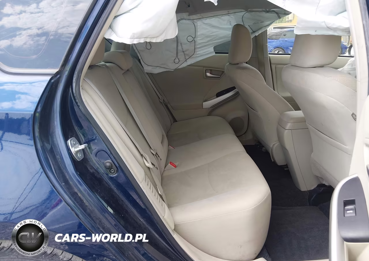 2015 Toyota Prius Three VIN:JTDKN3DUXF1886565 - 7