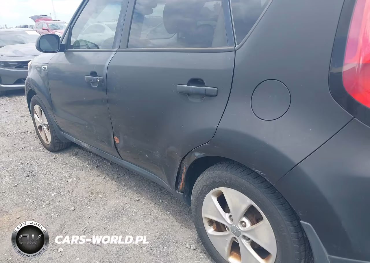 2015 Kia Soul VIN:KNDJN2A21F7765316 - 15